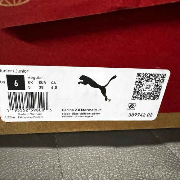 Puma Black Sneakers with Iridescent Accent - Picture 5 of 5